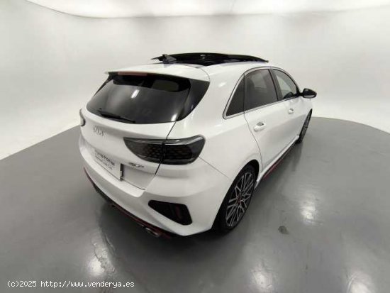 Kia Ceed ( 1.6 T-GDI Eco-Dynamics GT DCT 204 )  - Sabadell