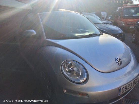 Volkswagen Beetle Cabrio 1.6 - Cornellà