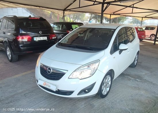  Opel Meriva 1.4 NEL ENJOY - Cornella de Terri 