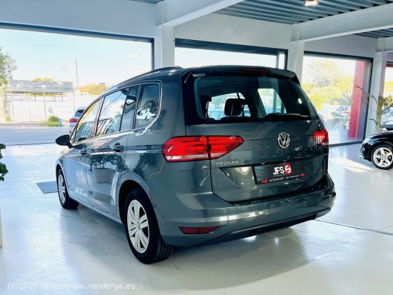 Volkswagen Touran Automático 1.6 TDI 115CV - Benalup