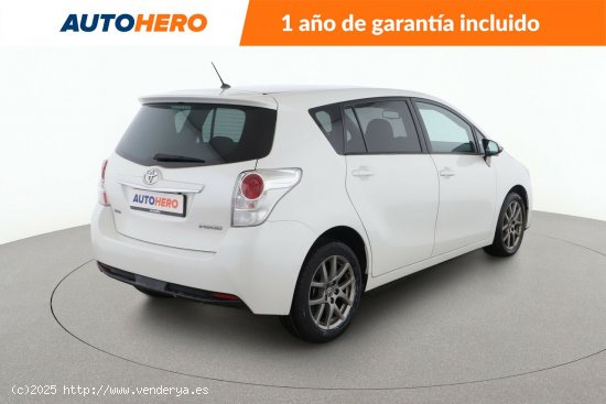 Toyota Verso 2.0 D-4D Advance - 