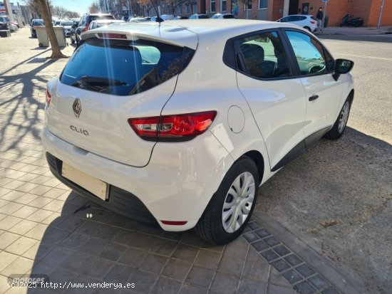 Renault Clio Buisness tce glp 90cv de 2019 con 90.000 Km por 9.995 EUR. en Madrid