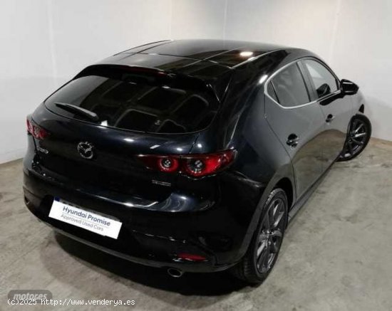 Mazda Mazda3 2.0 e-Skyactiv-G Evolution 90kW de 2021 con 52.519 Km por 18.990 EUR. en Madrid