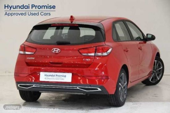 Hyundai i30 1.5 DPI Klass SLX 110 de 2024 con 4.795 Km por 20.700 EUR. en Navarra