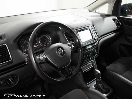 Volkswagen Sharan Sharan 2.0TDI Sport DSG 110kW de 2016 con 126.800 Km por 20.990 EUR. en Cadiz