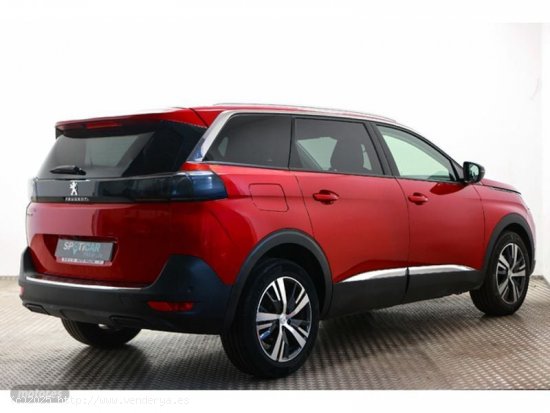 Peugeot 5008 PureTech 130 S&S Allure 96 kW (130 CV) de 2022 con 22.089 Km por 27.490 EUR. en MADRID