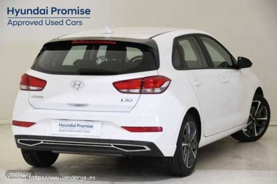 Hyundai i30 1.5 DPI Klass SLX 110 de 2024 con 6.284 Km por 20.700 EUR. en Navarra