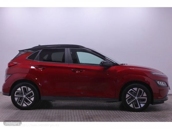 Hyundai Kona Electric EV Style Sky 150 kW (204 CV) de 2023 con 39.493 Km por 29.900 EUR. en MADRID