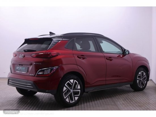 Hyundai Kona Electric EV Style Sky 150 kW (204 CV) de 2023 con 39.493 Km por 29.900 EUR. en MADRID