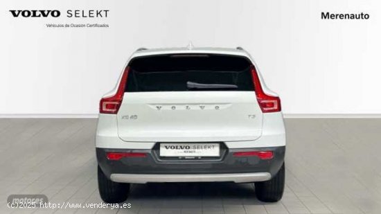 Volvo XC40 1.5 T3 MOMENTUM PRO AUTO 163 CV de 2021 con 32.978 Km por 27.900 EUR. en A Coruna