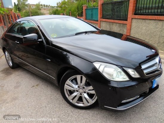 Mercedes Clase E COUPE 220D AVANTGARDE-PIEL-BIXENON LEDS-NAVI-PARK de 2012 con 302.000 Km por 8.500 