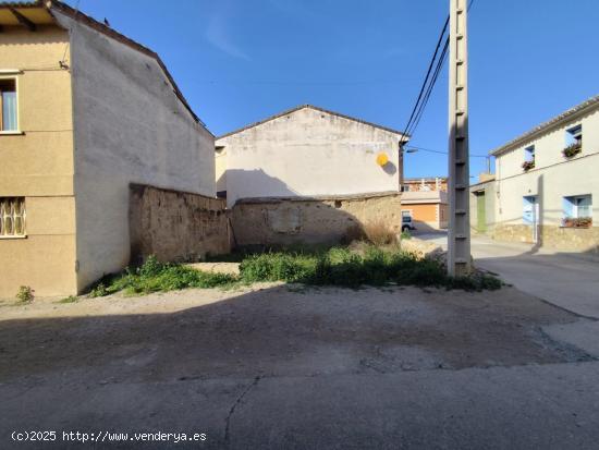 TERRENO URBANO DE 77 M² ÚTILES EN SAN MATEO DE GALLEGO - ZARAGOZA - ZARAGOZA