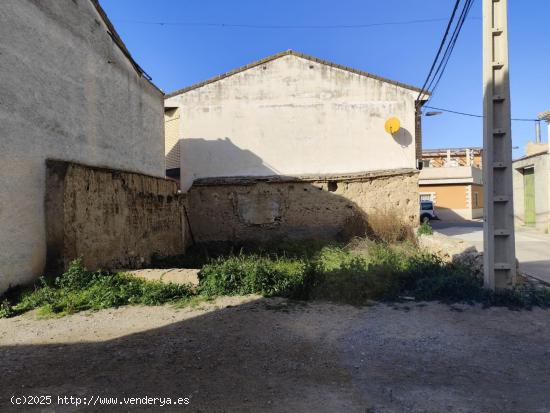 TERRENO URBANO DE 77 M² ÚTILES EN SAN MATEO DE GALLEGO - ZARAGOZA - ZARAGOZA