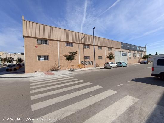 NAVE INDUSTRIAL DE 450 METROS EN LE MEJOR PUNTO DEL POLIGONO DE MELIANA CON INQUILINO - VALENCIA