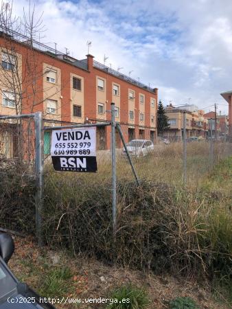  TERRENO URBANO PARA 5 UNIFAMILIARES EN CALLUS - BARCELONA 