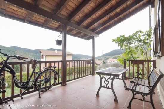 ENCANTADOR CHALET  SITUADO EN LO ALTO DEL  PINTORESCO PUEBLO DE ZURIAIN - NAVARRA