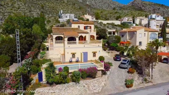  Villa en venta en Orba (Alicante) 