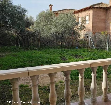 Chalet en venta en El Casar de Escalona - TOLEDO