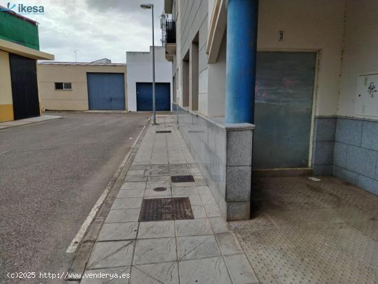 Venta de Local en Talavera la Real (Badajoz) - BADAJOZ