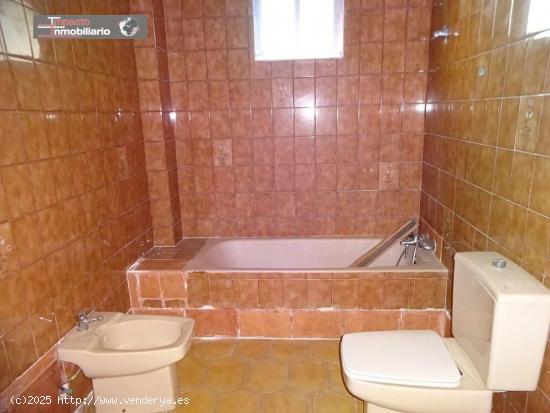 Chalet adosado en venta en Calle Pescador - ALMERIA