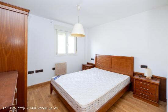 VENTA APARTAMENTO CON GARAJE Y TRASTERO--SIERRA NEVADA-GRANANDA - GRANADA