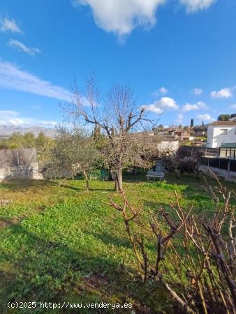 ¡La oportunidad perfecta para construir la casa de tus sueños! - BARCELONA