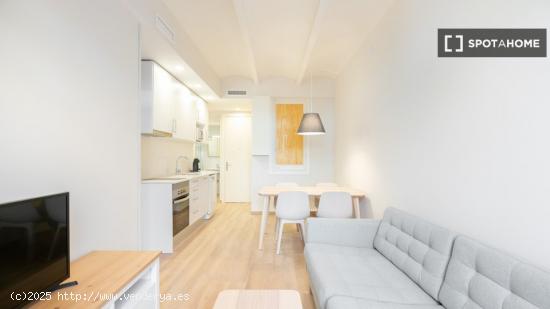 Apartamento totalmente equipado a unos pasos del metro Poblenou - BARCELONA