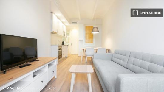 Apartamento totalmente equipado a unos pasos del metro Poblenou - BARCELONA