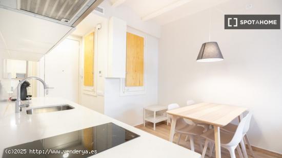 Apartamento totalmente equipado a unos pasos del metro Poblenou - BARCELONA