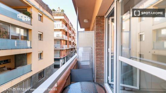 Apartamento amueblado moderno en Les Corts - BARCELONA