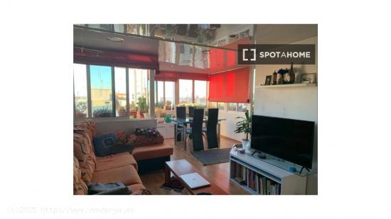 Habitación en piso compartido en L'Hospitalet de Llobregat. - BARCELONA