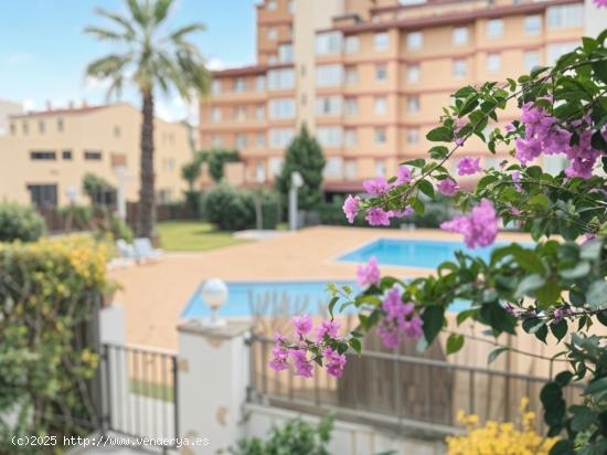 Preciosa casa adosada con jardín y piscina en Vilassar de Mar a 2 minutos de la playa - BARCELONA