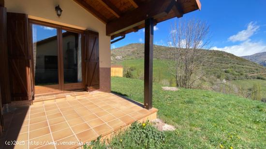  Casa con jardín en Neril - Valle de Castanesa - HUESCA 