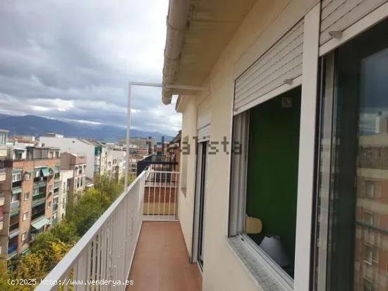 ** SE ALQUILA ESTUPENDO PISO EN ARABIAL ** - GRANADA