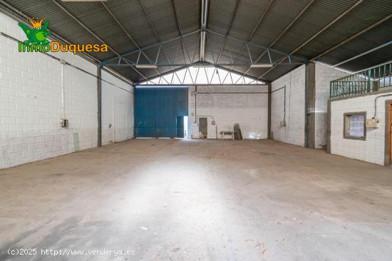 NAVE INDUSTRIAL DE 240M2 EN JUN-GRANADA - GRANADA