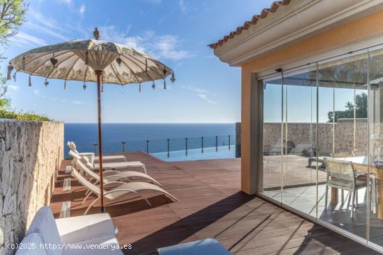 ESPECTACULAR CHALET PAREADO CON VISTA MAR EN PUIG DE ROS - BALEARES