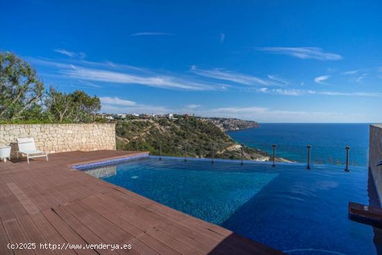 ESPECTACULAR CHALET PAREADO CON VISTA MAR EN PUIG DE ROS - BALEARES