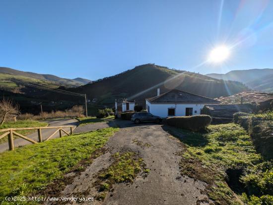 CASERÍO ASTURIANO DE ORIGEN INDIANO - ASTURIAS