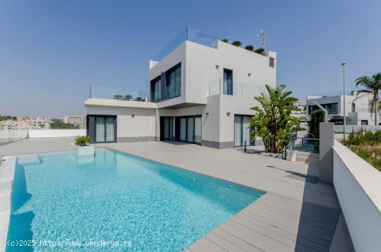  VILLA DE LUJO EN ORIHUELA COSTA - ALICANTE 