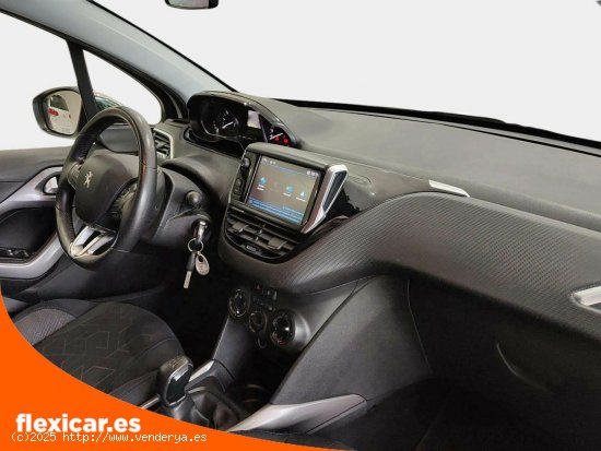 Peugeot 2008 Style 1.2L PureTech 60KW (82CV) S&S - Sevilla