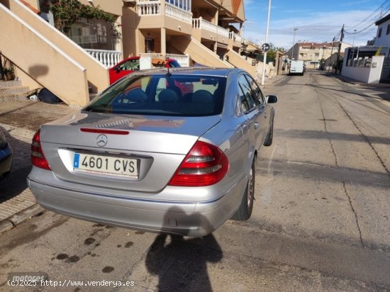 Mercedes Clase E E 320 CDI ELEGANCE AUTO de 2004 con 356.700 Km por 4.800 EUR. en Murcia