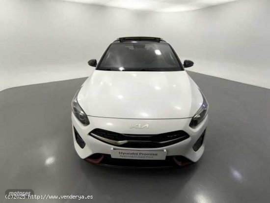 Kia Ceed 1.6 T-GDI Eco-Dynamics GT DCT 204 de 2023 con 35.400 Km por 27.900 EUR. en Barcelona