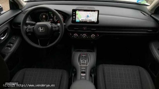 Honda ZR-V 2.0 HEV ELEGANCE CVT 184 5P de 2024 con 2.815 Km por 38.500 EUR. en Alicante