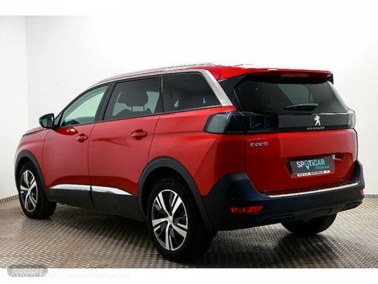 Peugeot 5008 PureTech 130 S&S Allure 96 kW (130 CV) de 2022 con 22.089 Km por 27.490 EUR. en Guadala