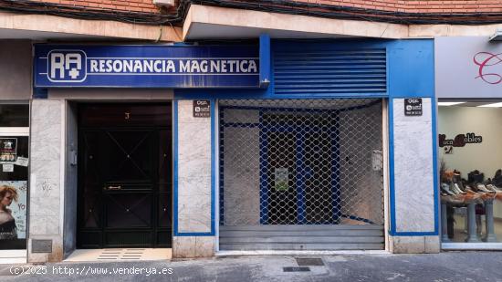  LOCAL CENTRICO EN ZONA COMERCIAL DE ALMANSA - ALBACETE 