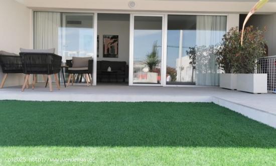 APARTAMENTO DE LUJO, PLANTA BAJA O PLANTA ALTA CON VISTAS A SALINAS CERCA DEL MAR - ALICANTE