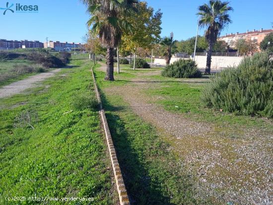 Venta de Suelo Urbano Residencial en  Mérida (Badajoz) - BADAJOZ