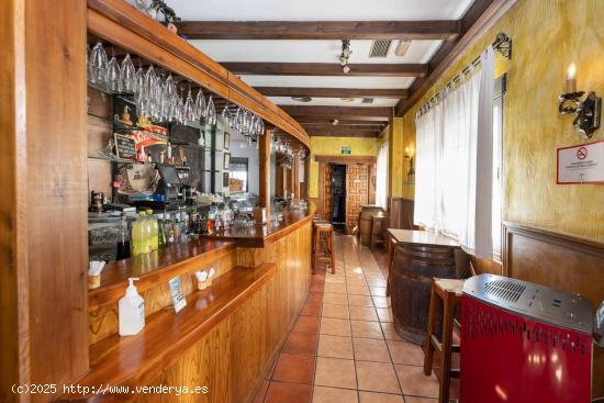 VENTA DE RESTAURANTE-ASADOR  Y VIVIENDA EN ALBOLOTE (JUNCARIL) - GRANADA