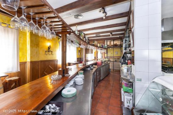 VENTA DE RESTAURANTE-ASADOR  Y VIVIENDA EN ALBOLOTE (JUNCARIL) - GRANADA