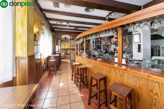 VENTA DE RESTAURANTE-ASADOR  Y VIVIENDA EN ALBOLOTE (JUNCARIL) - GRANADA